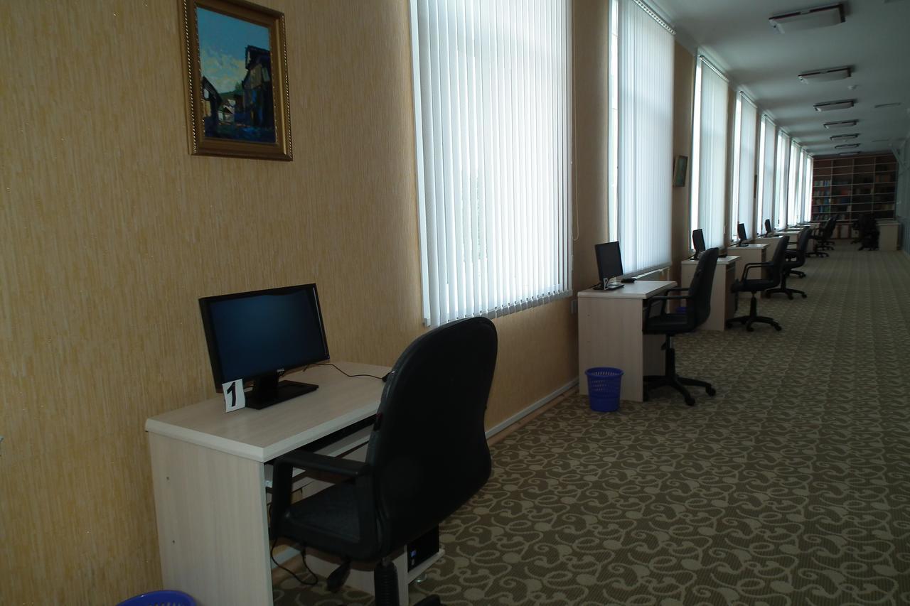 Bahoriston Hotel Guliston 외부 사진